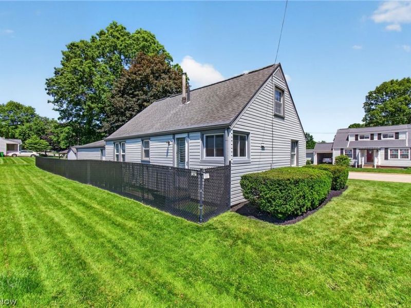1201 Portage Street NW, North Canton, OH 44720 Photo 4