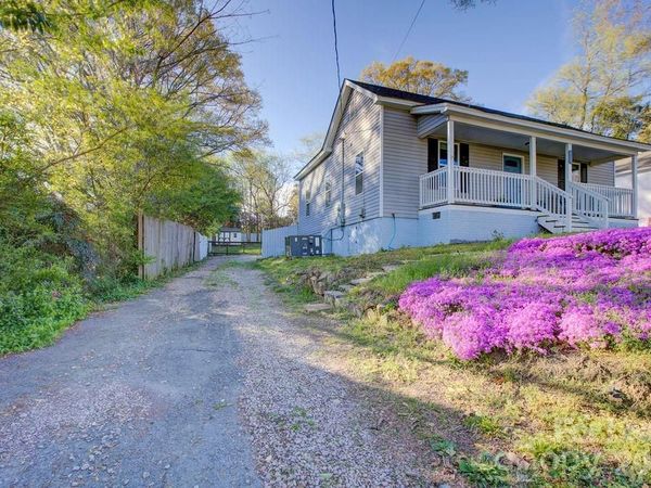419 N East Avenue , Kannapolis, NC 28083