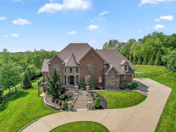 413 Wynstone Dr, Wexford, PA 15090