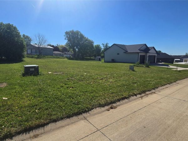 820 Rogers Ln Lot #12, Center Point, IA 52213