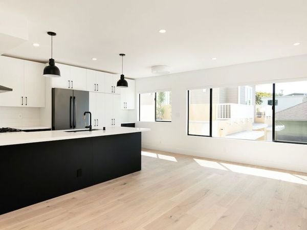2811 3rd Street, Unit 8, Santa Monica, CA 90405