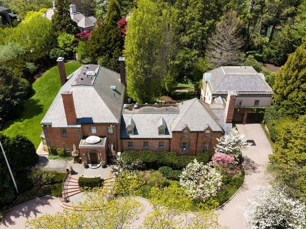 40 Singletree Rd, Brookline, MA 02467