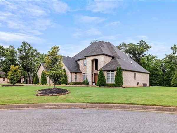 1479 Le Chesnay Drive, Centerton, AR 72719