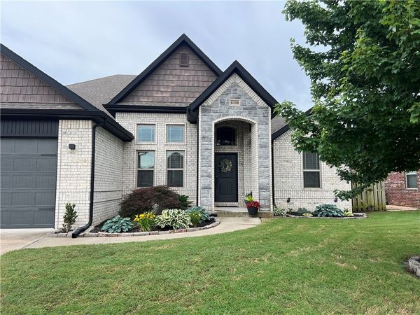 6108 Noble Street , Rogers, AR 72758