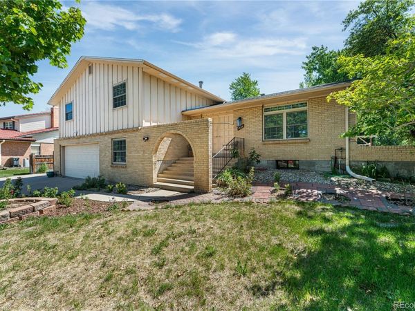 1550 S Oakland Street , Aurora, CO 80012