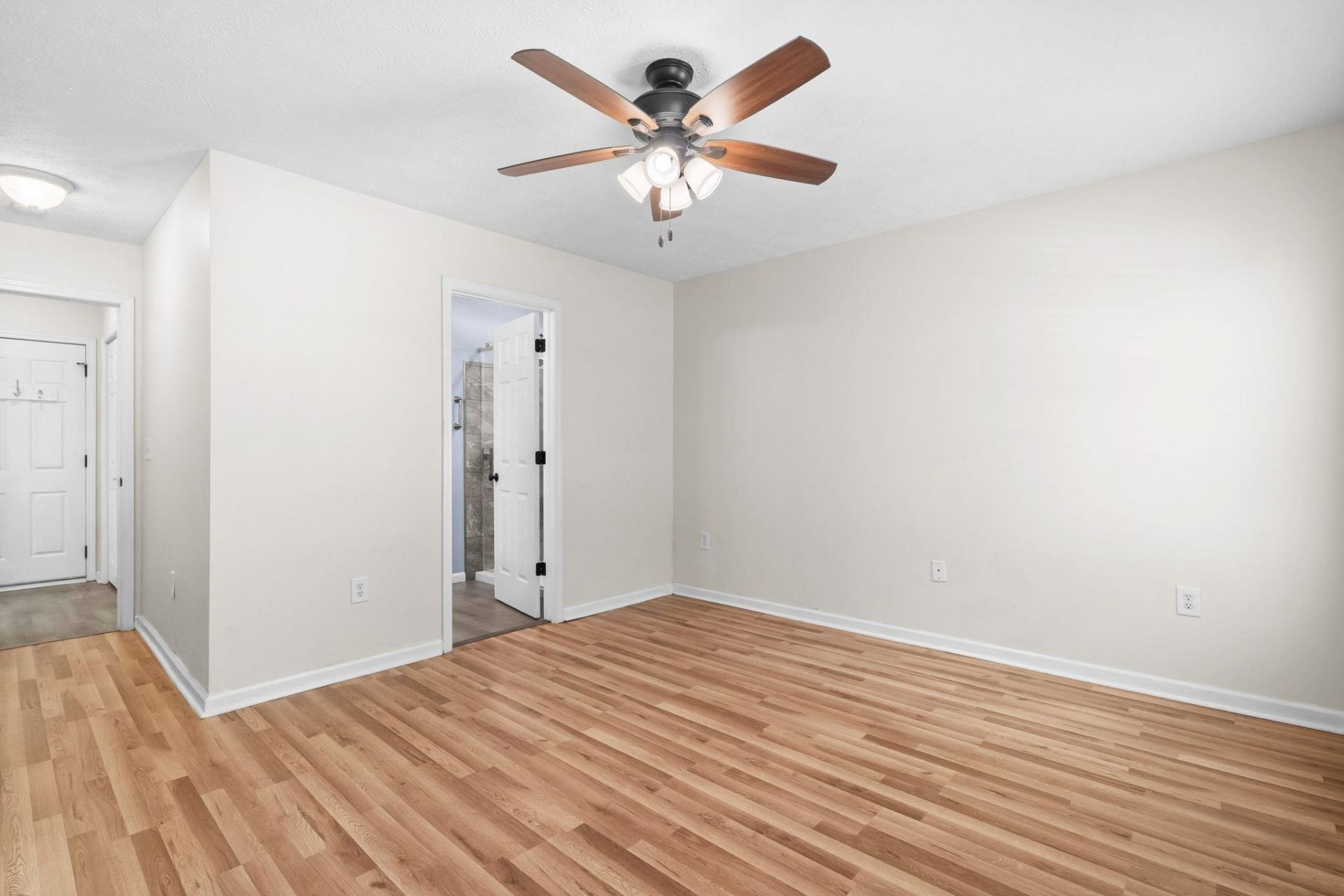 1301 Lochwood Ln.  Photo 16