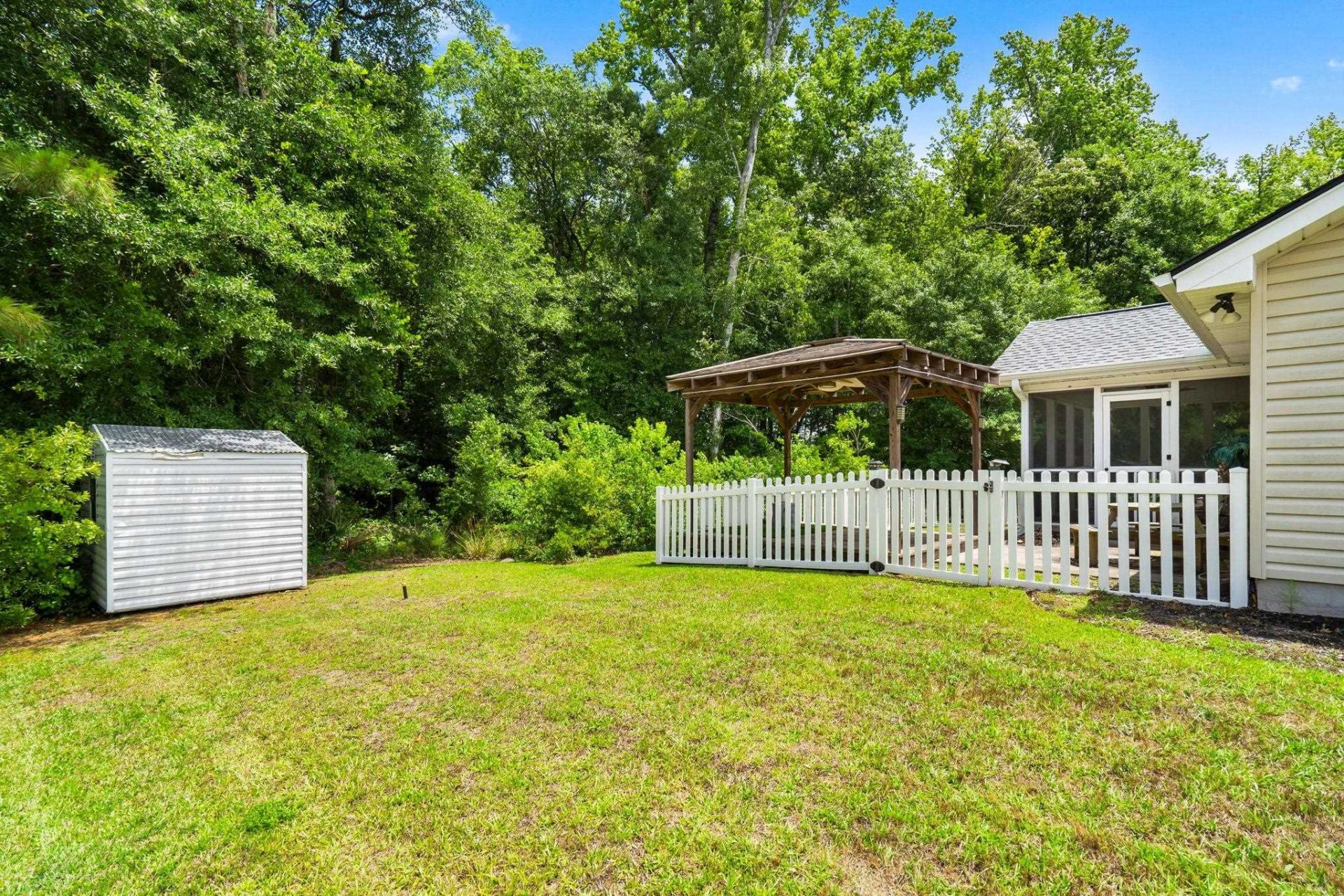 1301 Lochwood Ln.  Photo 34