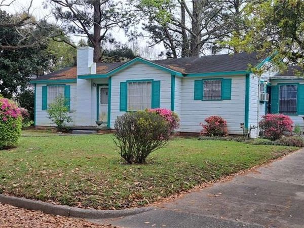 1653 Van Dorn Street , Mobile, AL 36605