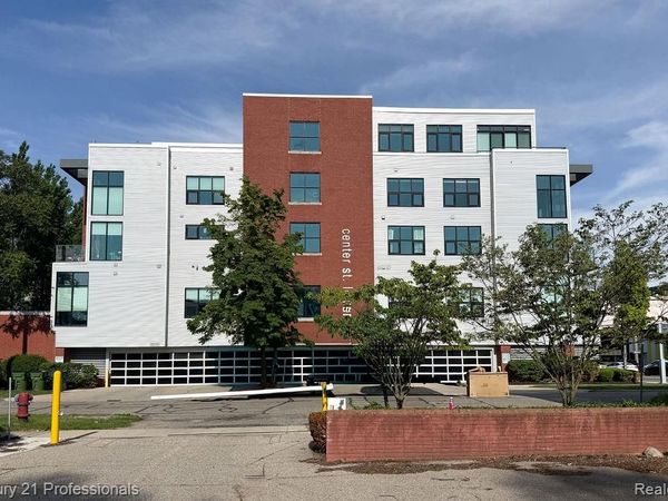 100 N Center Street, Royal Oak, MI 48067