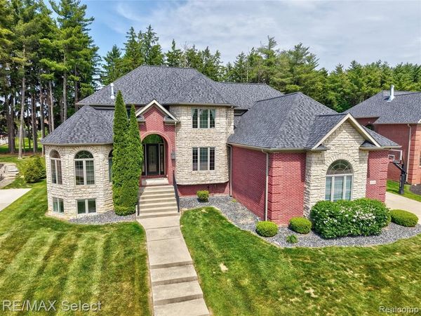 3334 Creekview Drive , Davison Twp, MI 48423