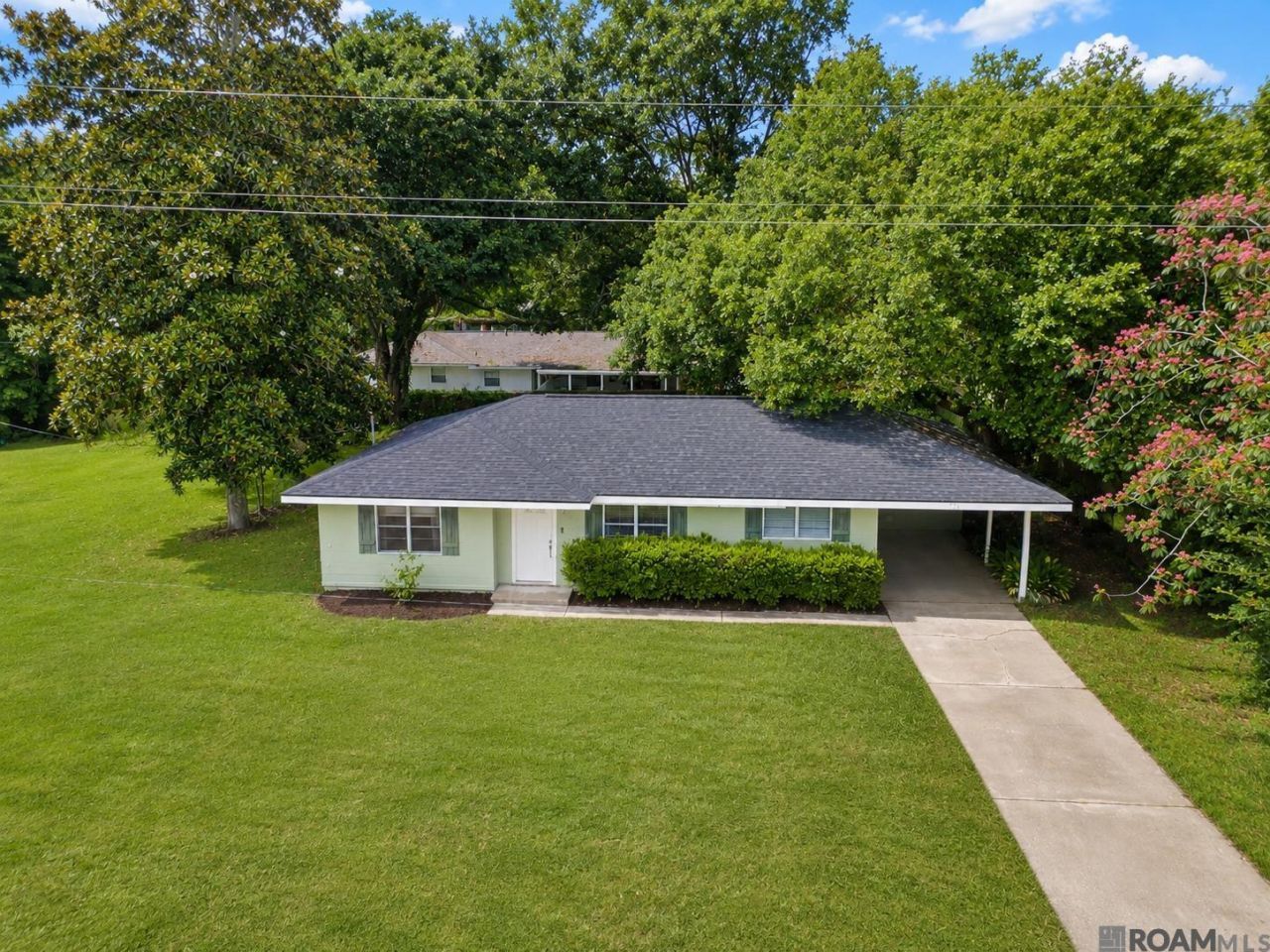823 N Janice Ave, Gonzales, LA 70737 Main Photo