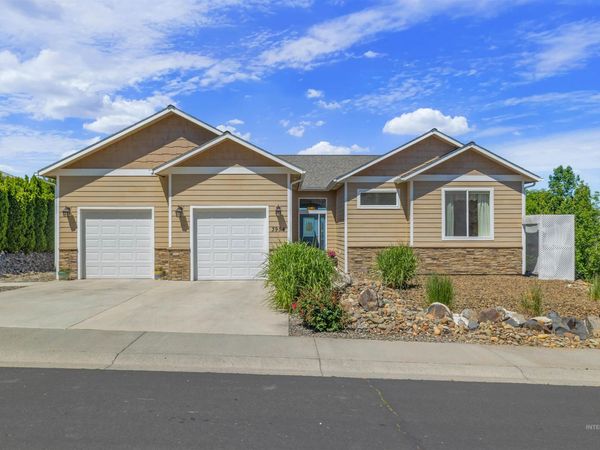3954 Foothills Dr, Lewiston, ID 83501