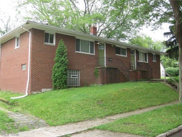 1923-1925 Evergreen Avenue , Akron, OH 44301