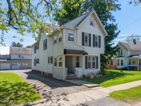 94 3rd Avenue, Gloversville, NY 12078
