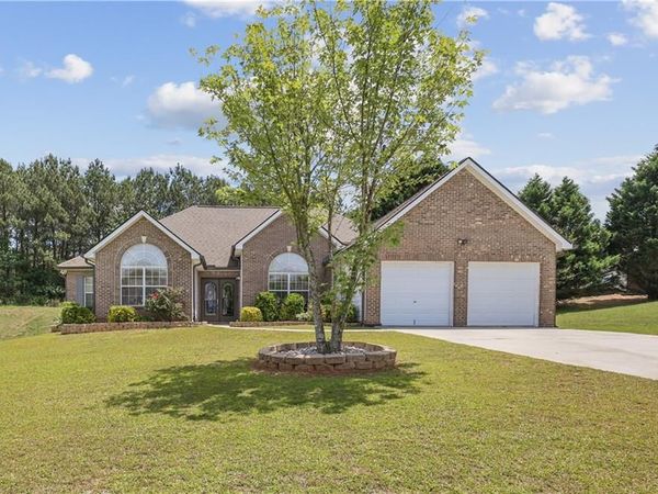 6827 Hill Creek Cove , Lithonia, GA 30058