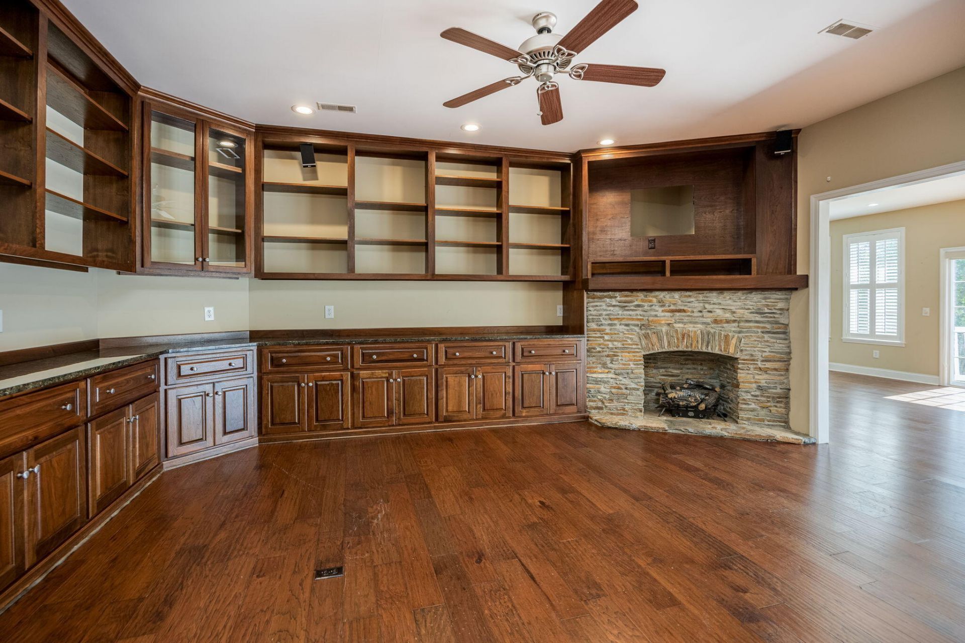 1136 Lemon Avenue Photo 15