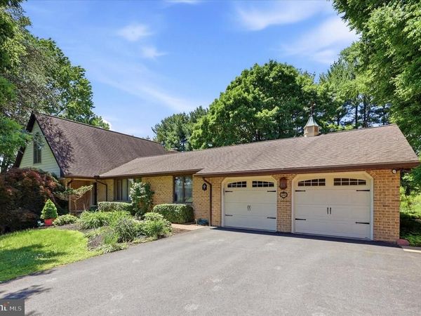 1295 WAKEFIELD CT COURT, GLEN MILLS, PA 19342