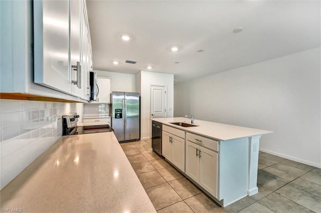 1519 Lake Jessup Cir, Cape Coral, FL 33909 Photo