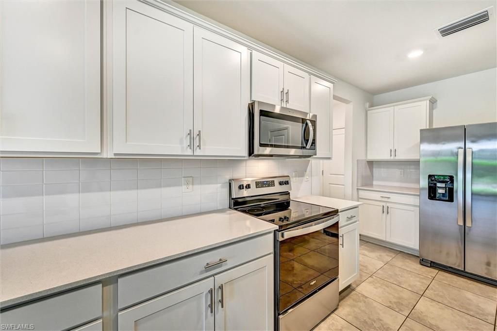 1519 Lake Jessup Cir, Cape Coral, FL 33909 Photo
