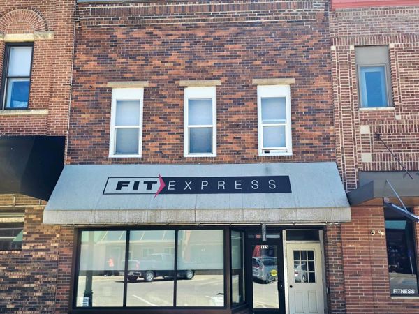 115 N Broadway Street , Spring Valley, MN 55975
