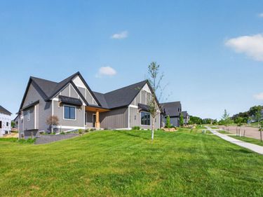 3180 Bella Terra Lane NE, Rochester, MN 55906