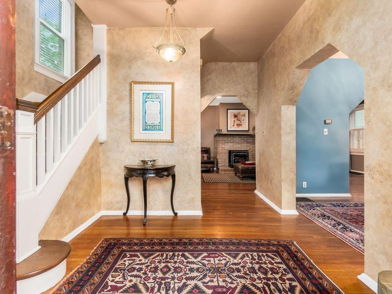 105 N Roosevelt Avenue, Bexley, OH 43209 Photo 5