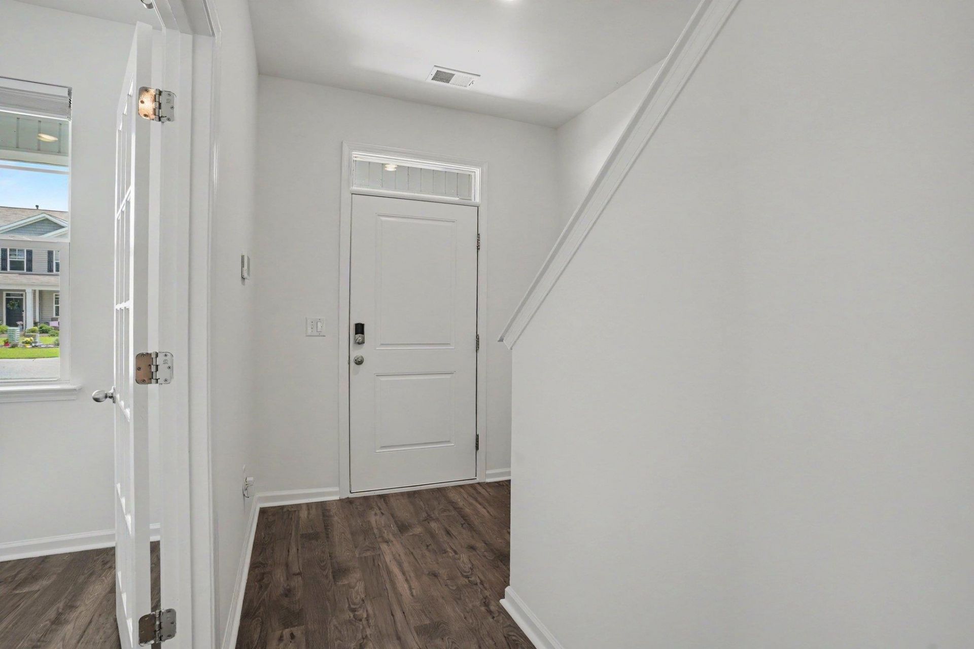 1149 Maxwell Dr. Photo 12