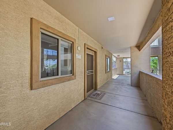 920 E DEVONSHIRE Avenue, Unit 2027, Phoenix, AZ 85014