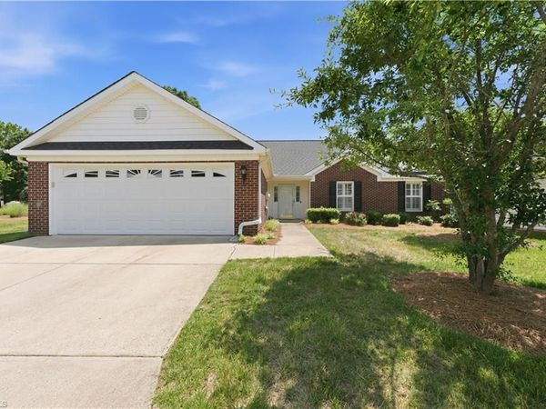 2035 Sweetbay Circle , Burlington, NC 27215