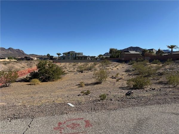 463 Mission Drive , Henderson, NV 89002