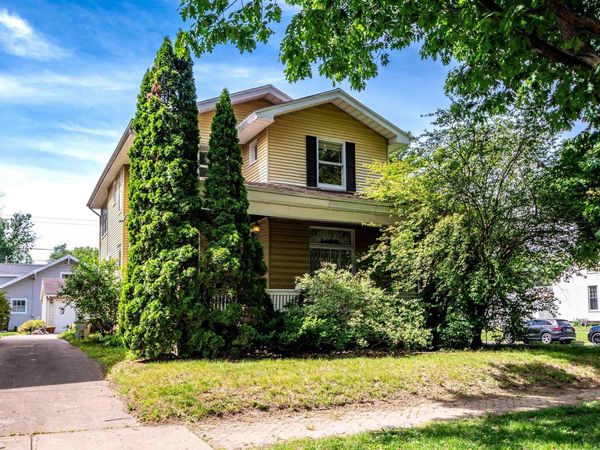 1630 W AYRES Avenue, Peoria, IL 61606
