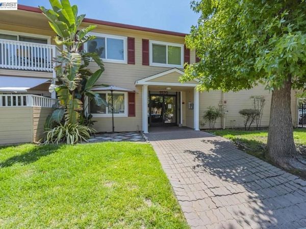 1570 165Th Ave, Unit 104, San Leandro, CA 94578