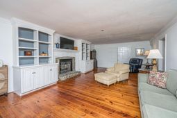 1128 Audubon Place photo 4