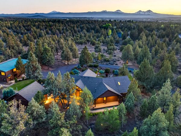 64145 Hunnell Road, Bend, OR 97703
