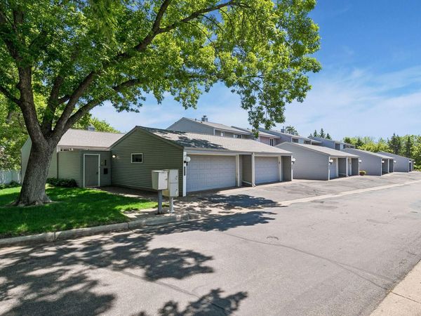 2666 Mackubin Street, Roseville, MN 55113