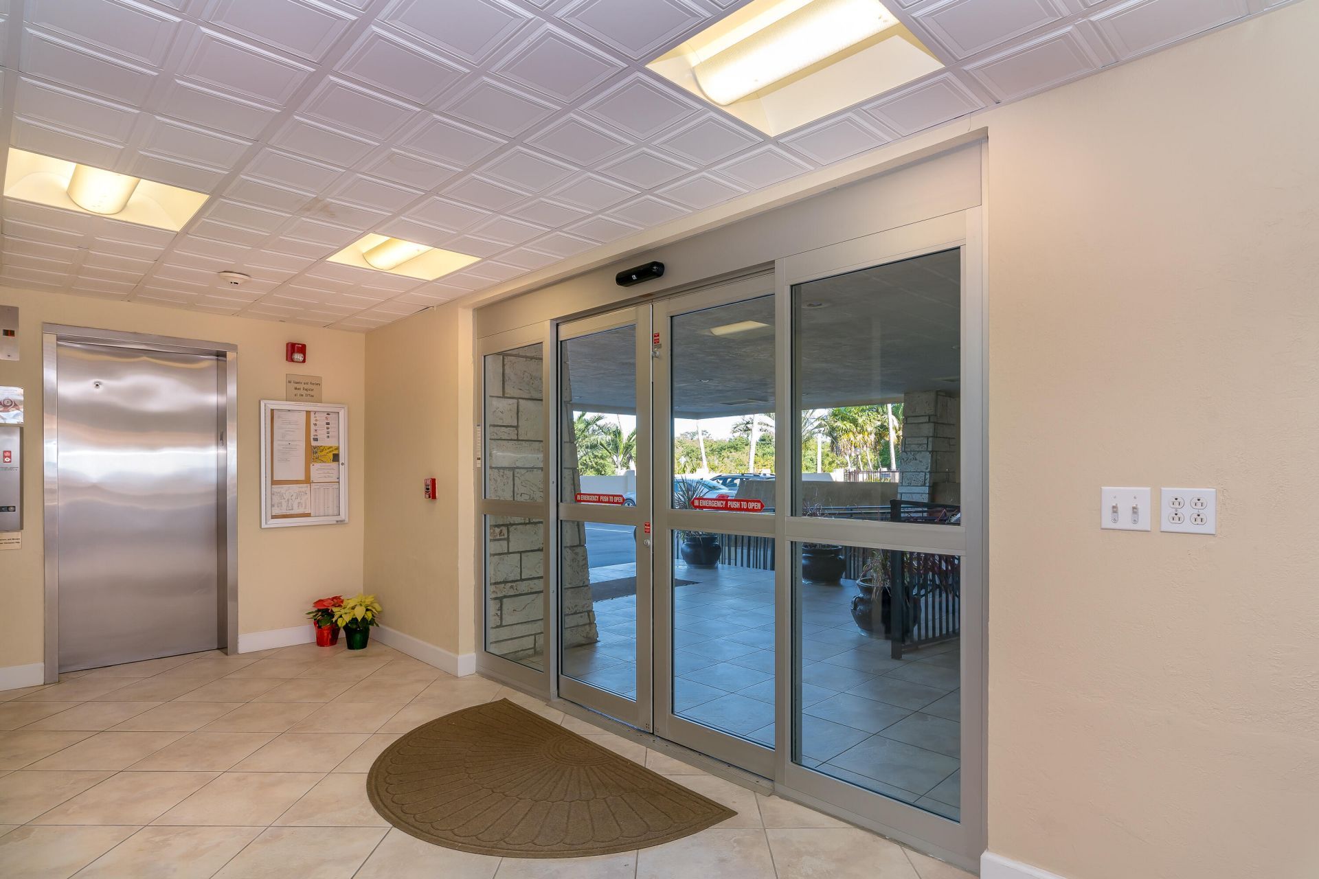 79901 Overseas Highway, Unit 511, Islamorada, FL 33036 Photo