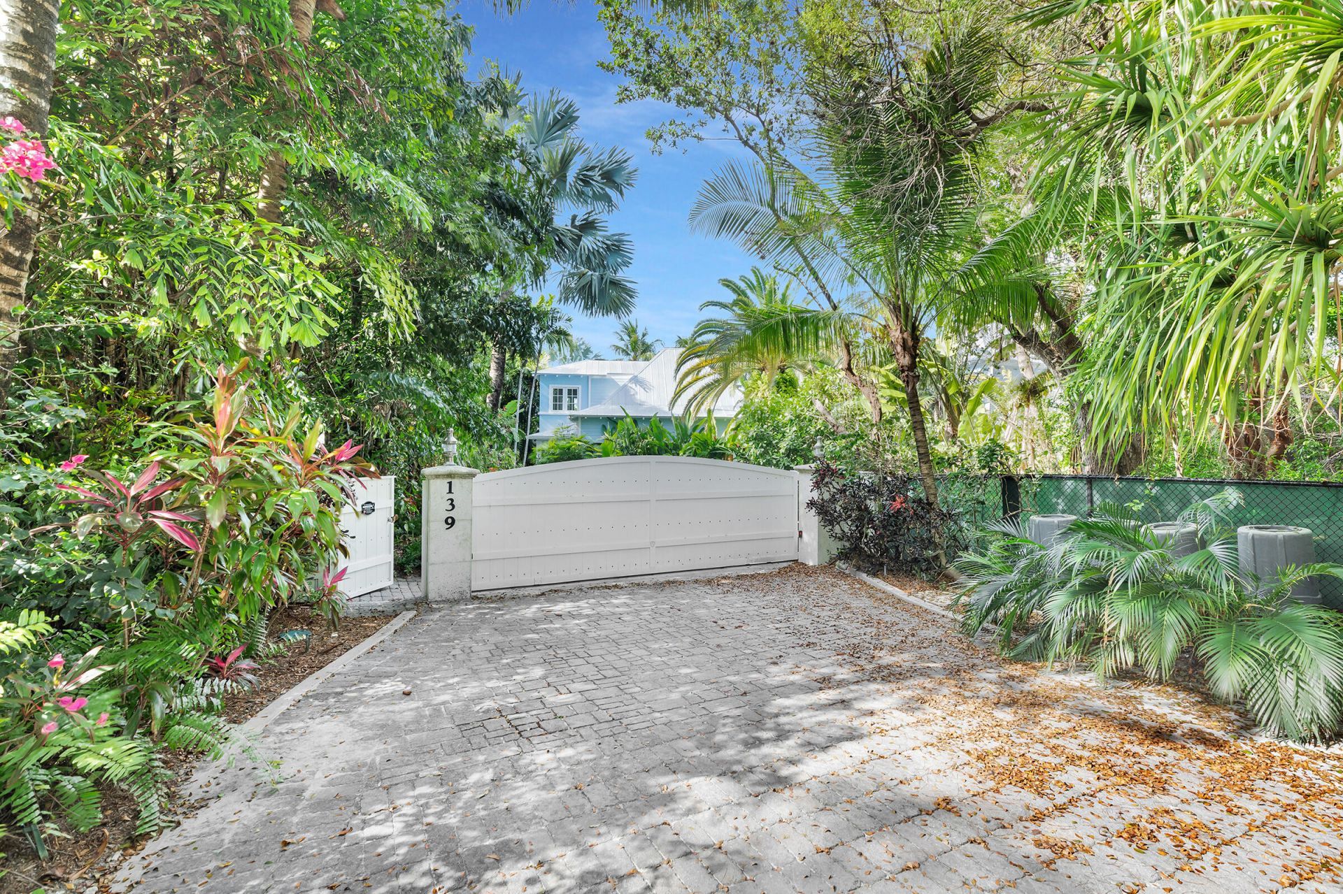 139 Gimpy Gulch Drive, Islamorada, FL 33036 Photo