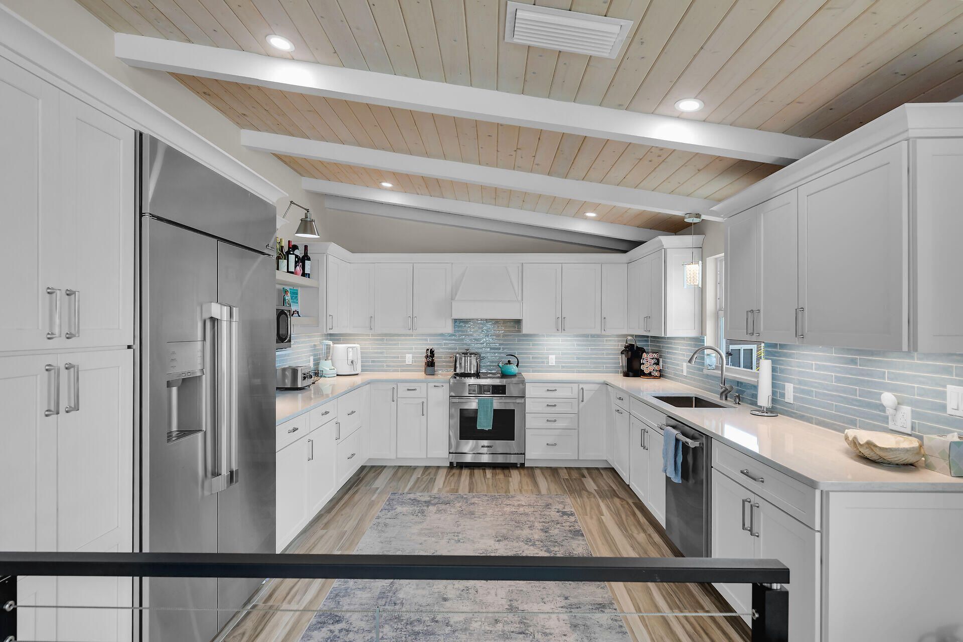 15 E Ocean Drive, Marathon, FL 33050 Photo