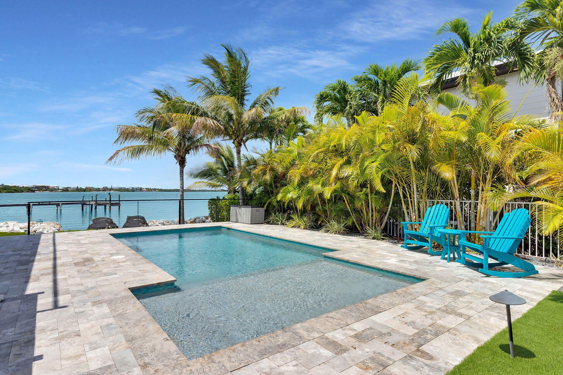 15 E Ocean Drive, Marathon, FL 33050 Photo