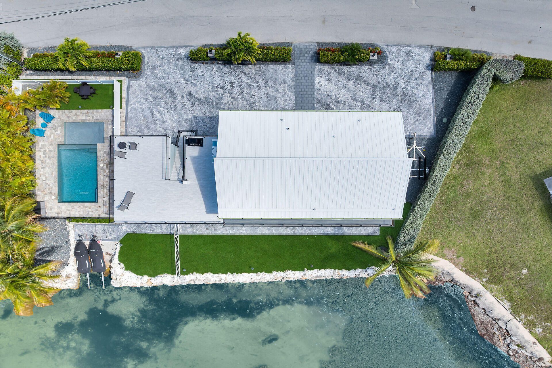 15 E Ocean Drive, Marathon, FL 33050 Photo