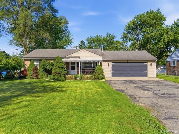 3557 Frankman Avenue, Waterford Twp, MI 48329