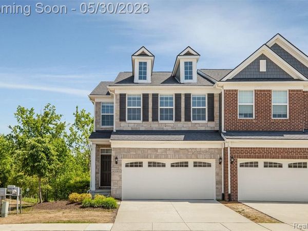 43583 Chancellor Lane, Novi, MI 48375