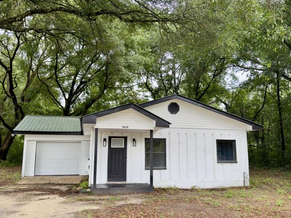 5410 Malcolm Tucker Avenue, Crestview, FL 32536