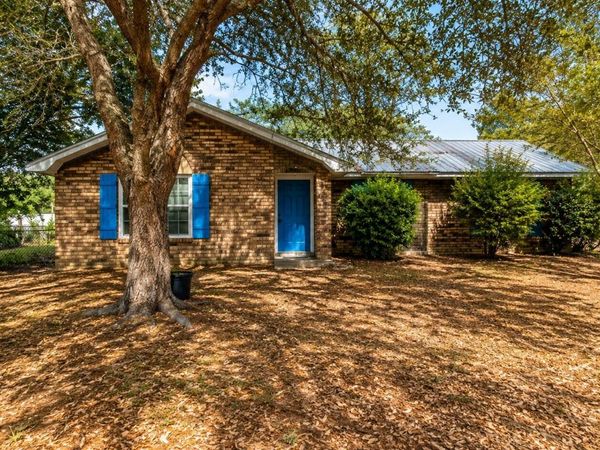 525 Carolyn Street, Metter, GA 30439
