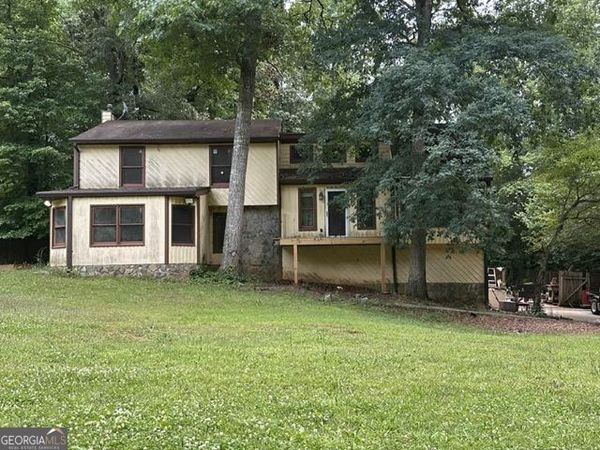 5160 Island Drive, Stone Mountain, GA 30087