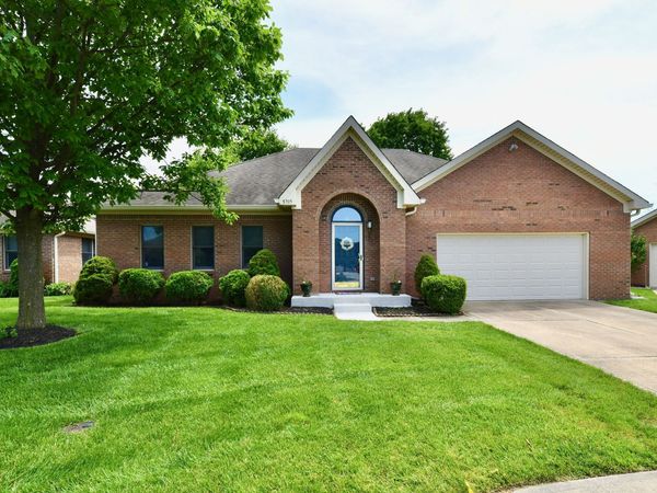 5705 Kensington Way S, Plainfield, IN 46168