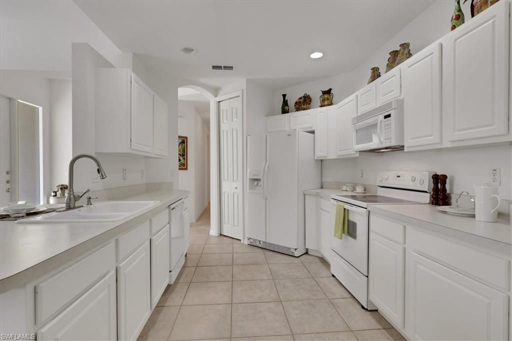 890 Eastham Way, Unit Q102, Naples, FL 34104 Photo