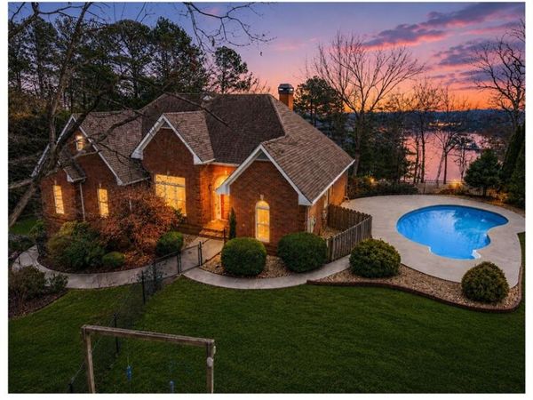 4605 Lakeview Lane, Gainesville, GA 30504