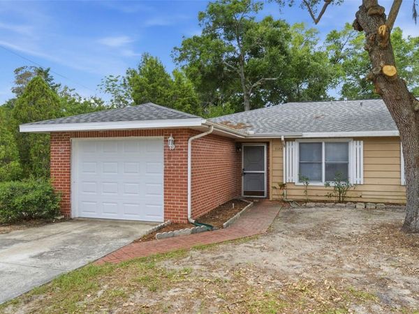 8124 OMAHA CIRCLE, SPRING HILL, FL 34606