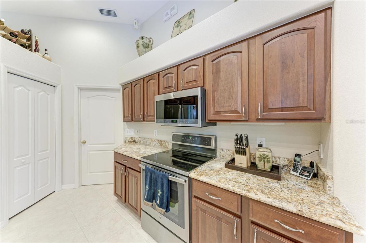 5316 Creekside Trail, Sarasota, FL 34243 Photo